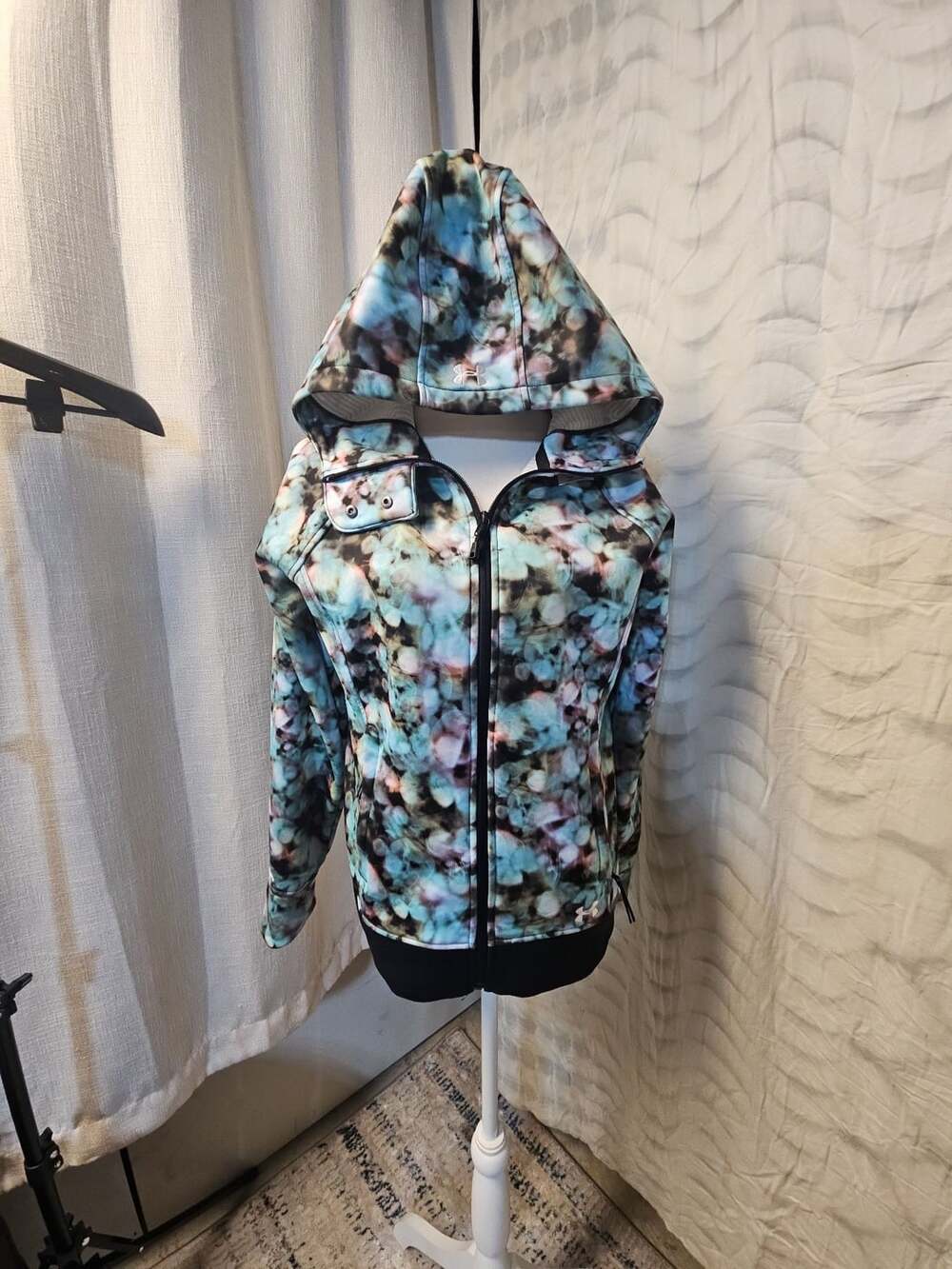 Under Armour Storm ColdGear Infrared Jacket Blue Multi Geometric Bokeh
